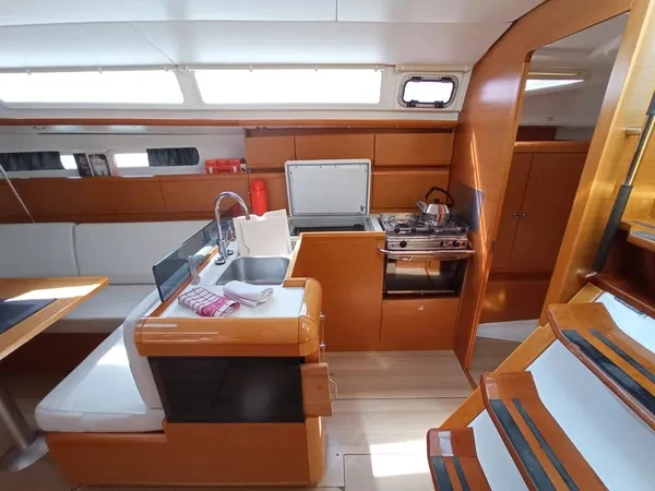 Jeanneau Sun Odyssey 439 (4 cab.) da affittare a  Lefkáda