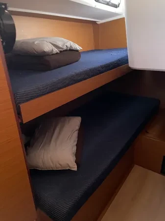 Noleggio a Néa Péramos – Jeanneau Sun Loft 47 (7 cab.) su SamBoat