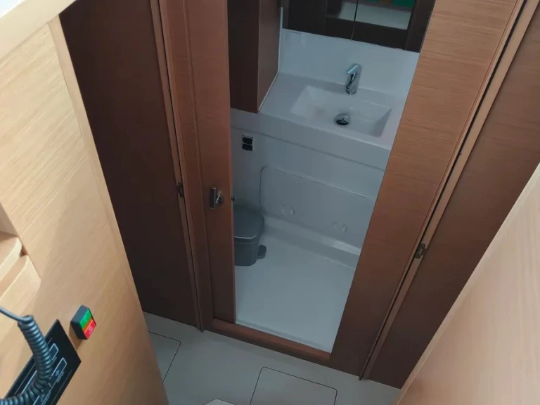 Catamarano a noleggio a Pola al miglior prezzo