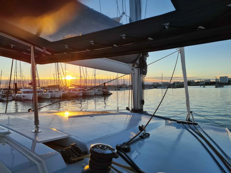 Catamarano a noleggio a Lefkáda al miglior prezzo