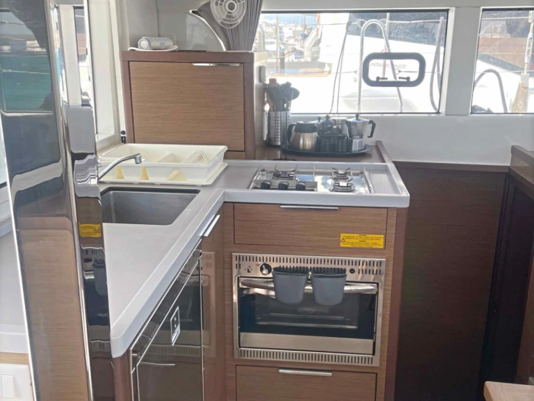 Noleggio Catamarano a Paros (Isola) – Lagoon Lagoon 40