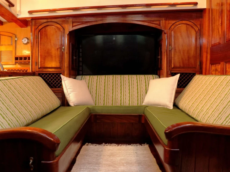 Noleggio Yacht di lusso Covey Island Boatworks con patente nautica