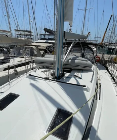 Noleggio Barca a vela a Álimos – Bavaria Bavaria C42 (3 cab.)