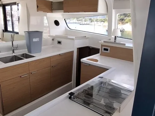 Noleggiare una Bali Bali 4.2 (5 cab.) a Bormes-les-Mimosas