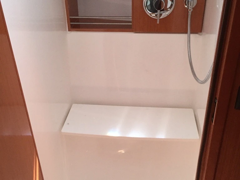 Noleggiare una Bavaria Cruiser 46 a Skiathos