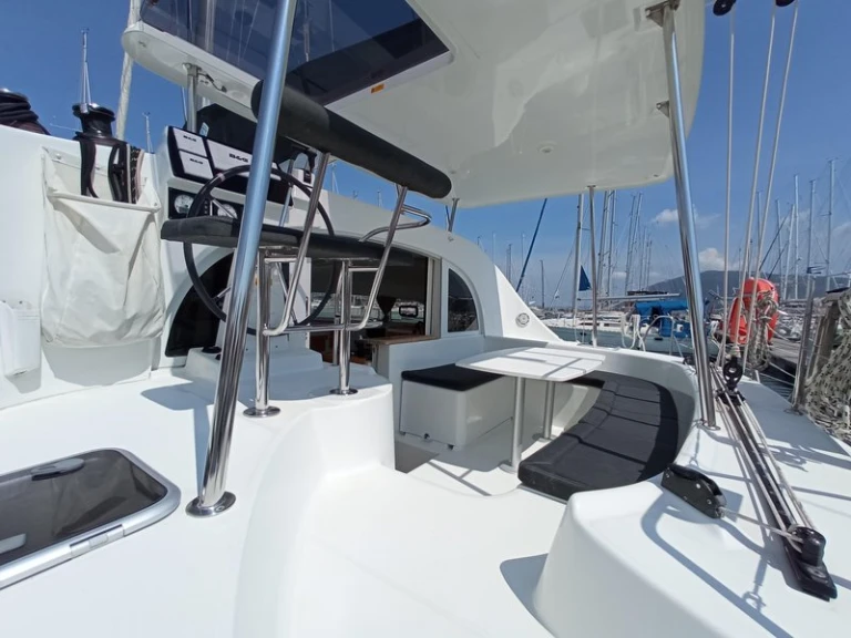 Noleggio Catamarano a Lefkáda – Lagoon Lagoon 380