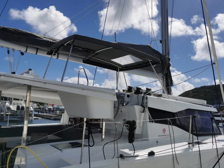 Noleggio Catamarano Fountaine Pajot con patente nautica