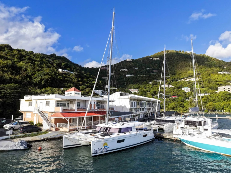 Noleggiare una Fountaine Pajot Fountaine Pajot Saba 50 (Owner's Version) a Road Town