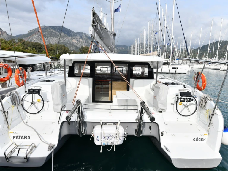 Catamarano a noleggio a Göcek al miglior prezzo