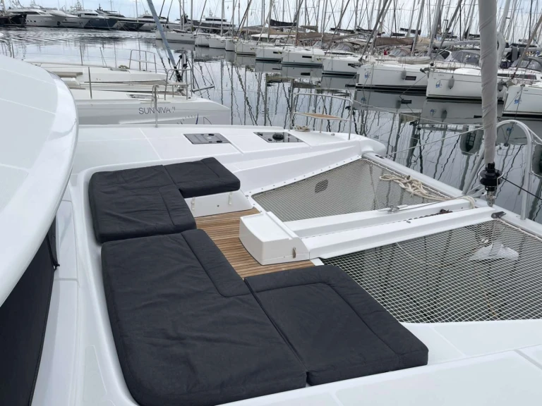 Noleggio Catamarano Lagoon con patente nautica