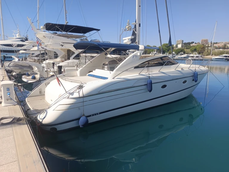 Noleggio Barca a motore con o senza skipper Princess a Golfe-Juan