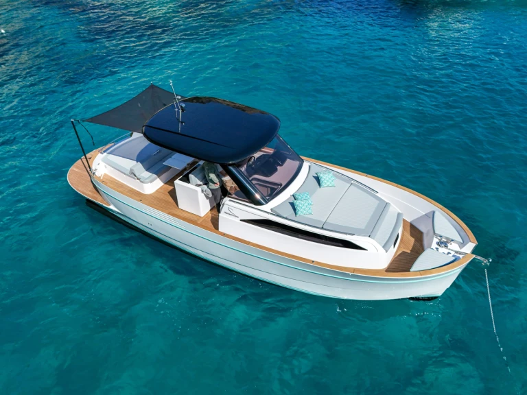 Noleggio Gommone 2 BAR con patente nautica