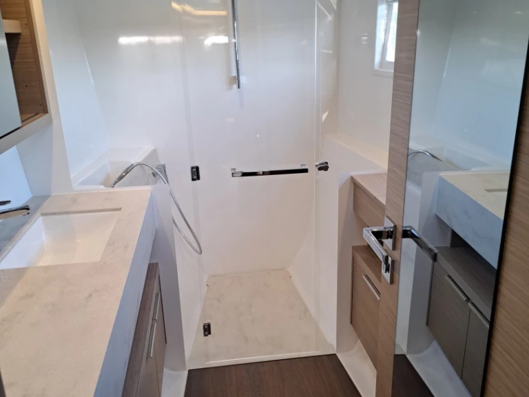 Catamarano a noleggio a Ragusa (Dubrovnik) al miglior prezzo