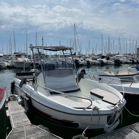 Noleggio Barca a motore con o senza skipper Bénéteau a Pornichet