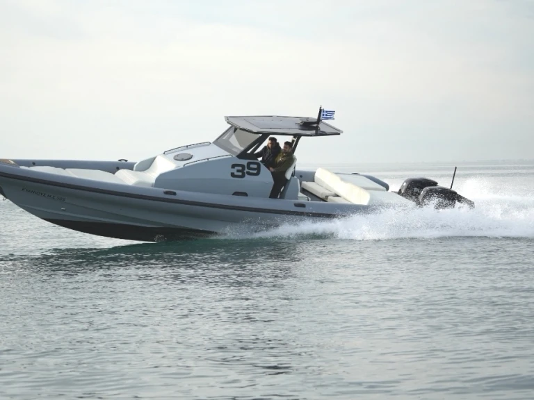 Noleggio Gommone ZEN MARINE con patente nautica