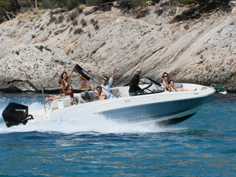 Noleggio a Club Nàutic Santa Ponsa – Bayliner VR6 su SamBoat