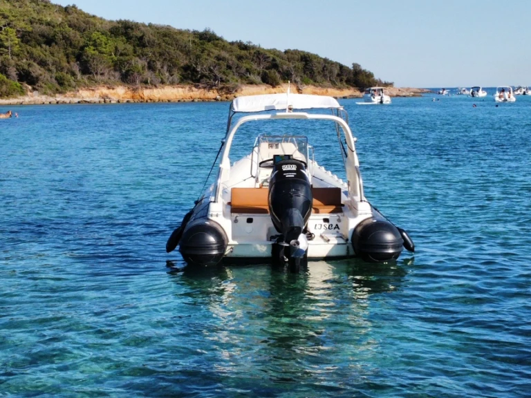 Noleggiare una Sacs Sacs S 680 a Bonifacio