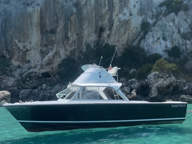 Barca a motore a noleggio a Orosei al miglior prezzo