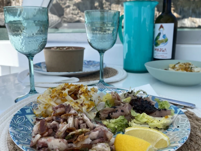 Noleggio a Orosei – Bertram Bertram 25 su SamBoat