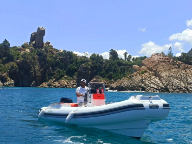 Noleggiare una Noah NOAH a Cefalù