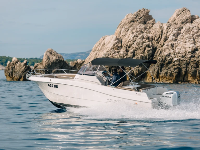 Atlantic open 750 da affittare a  Porto di Spalato