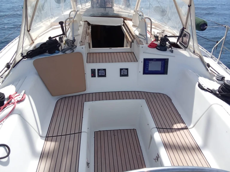 Jeanneau Sun Magic 44 da affittare a  Baie de Bandol