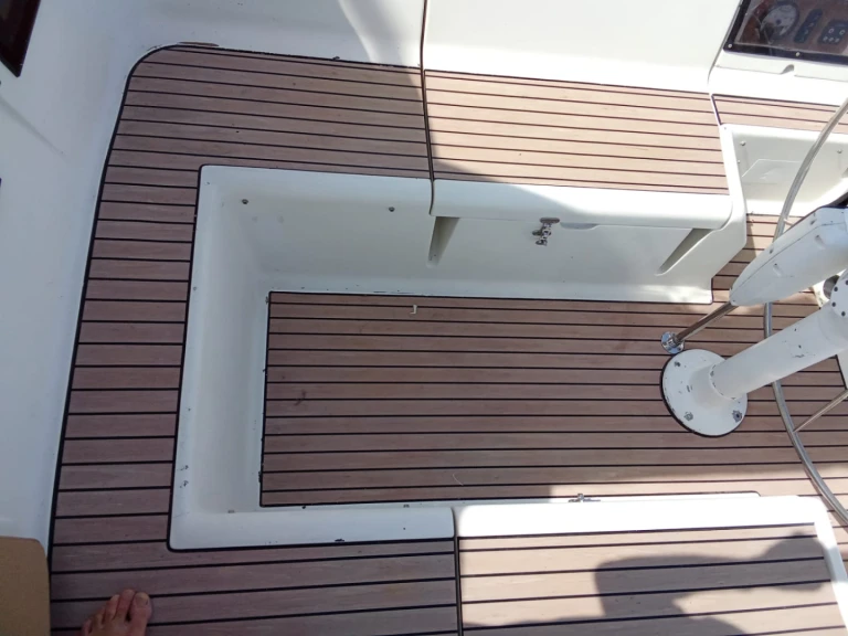 Noleggio a Baie de Bandol – Jeanneau Sun Magic 44 su SamBoat