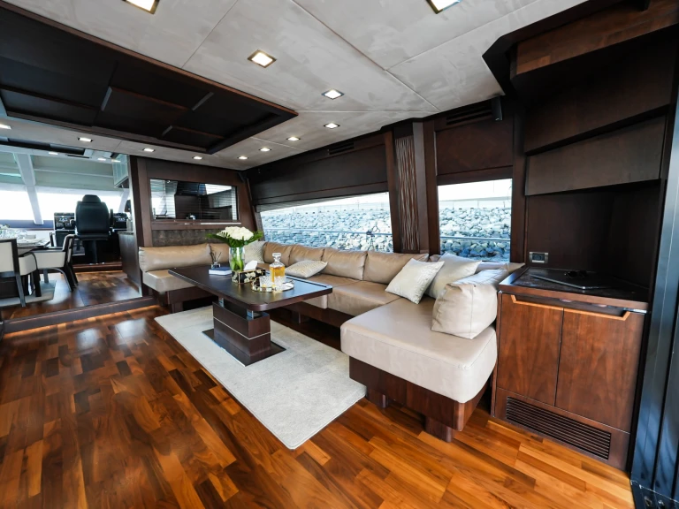 Galeon Galeon 780 da affittare a  Dubai Marina
