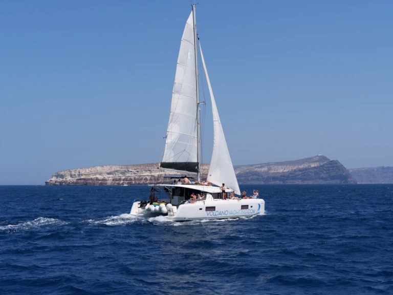 Noleggio barche Lagoon Lagoon 42 a Vlychada su Samboat