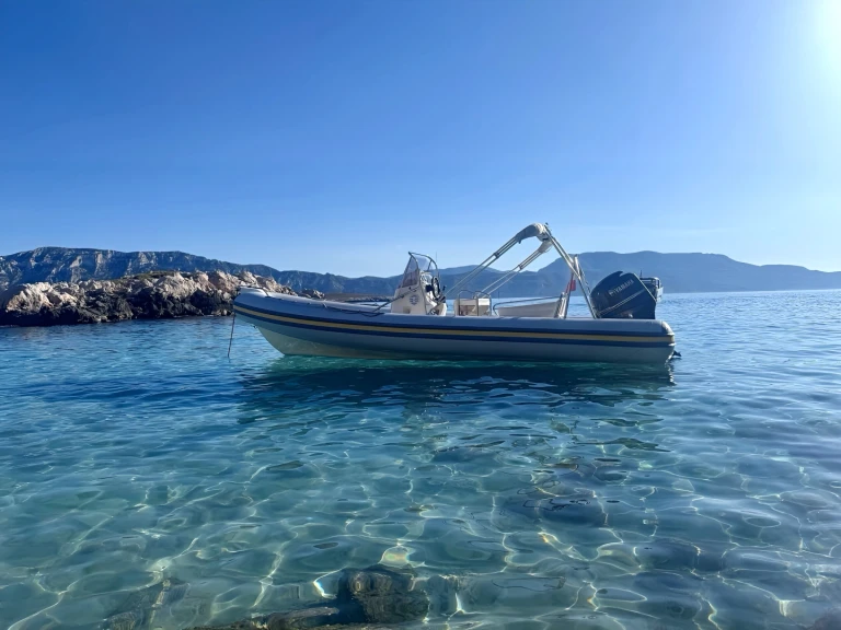 Noleggio Gommone Joker Boat con patente nautica