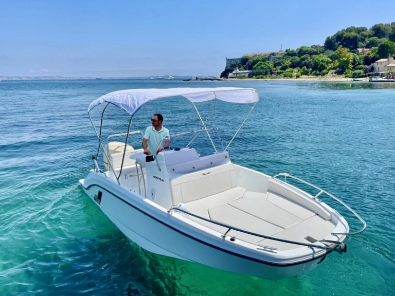 Bénéteau Flyer 6 da affittare a  Cambrils