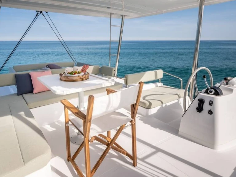 Noleggio Catamarano a Raiatea Island – Bali Bali 4.6