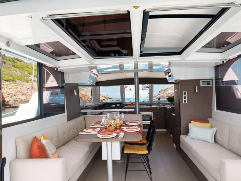 Catamarano a noleggio a Bormes-les-Mimosas al miglior prezzo