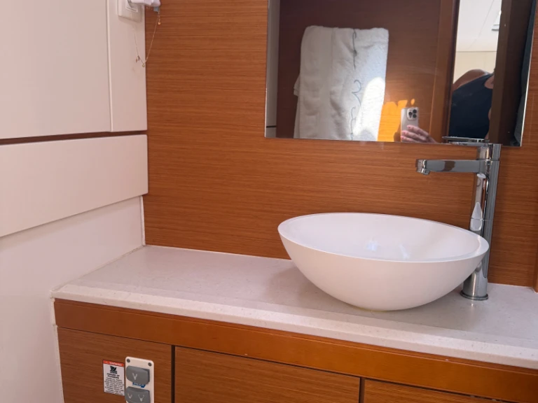 Noleggiare una Jeanneau Jeanneau 54 a Dénia