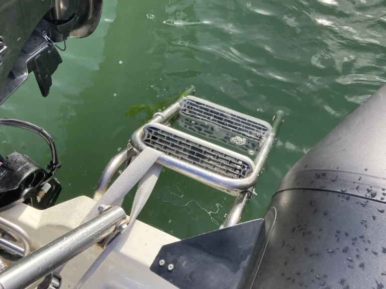 Gommone a noleggio a Larmor-Plage al miglior prezzo