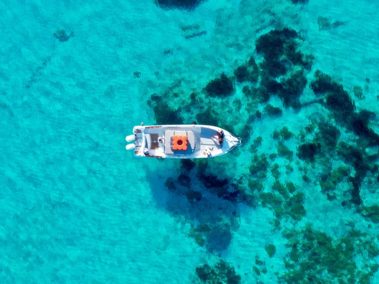 Noleggio Barca a motore Costa Viola con patente nautica