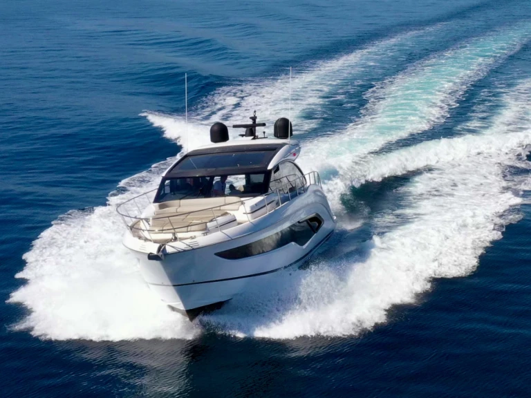 Noleggio a Port Fréjus – Princess Princess V55 su SamBoat