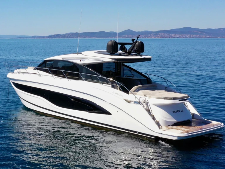 Noleggio Barca a motore a Port Fréjus – Princess Princess V55