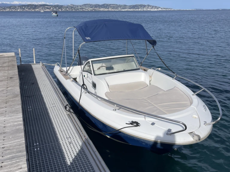 Noleggiare una Bénéteau Ombrine 630 a Mandelieu-la-Napoule