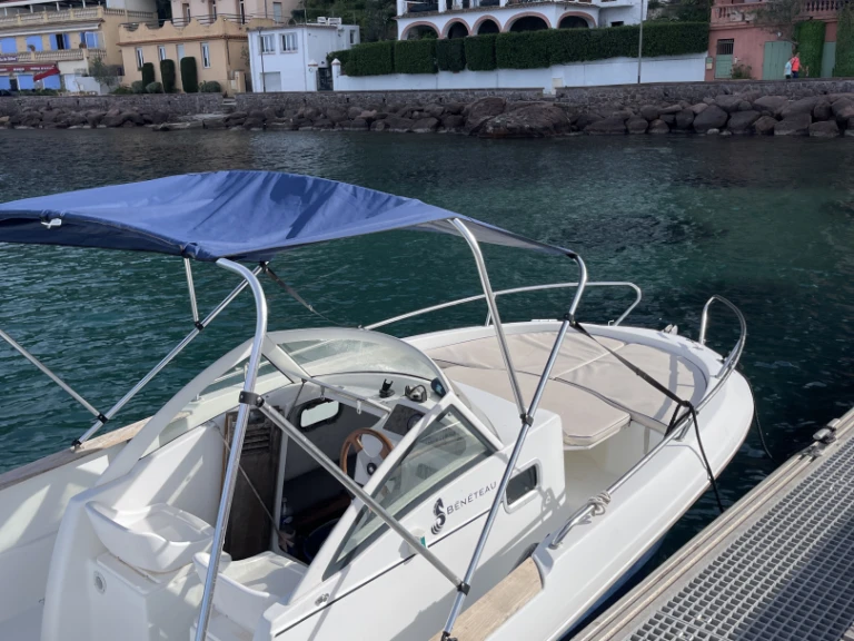 Noleggio barche Bénéteau Ombrine 630 a Mandelieu-la-Napoule su Samboat