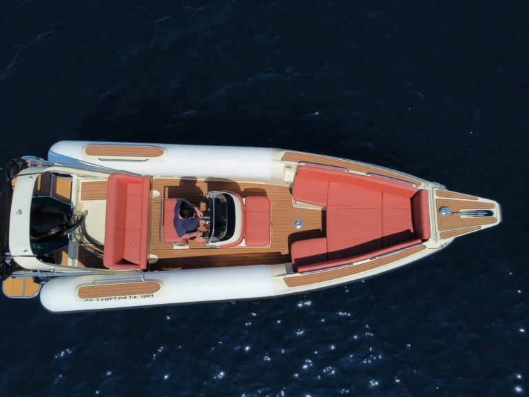 Noleggio Gommone a Corfù – Boss Rib