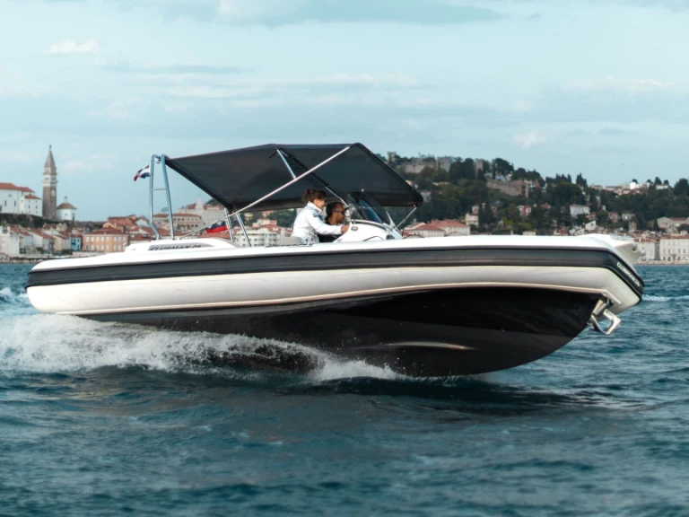 Noleggiare una Joker Boat Clubman 24 a Trogir