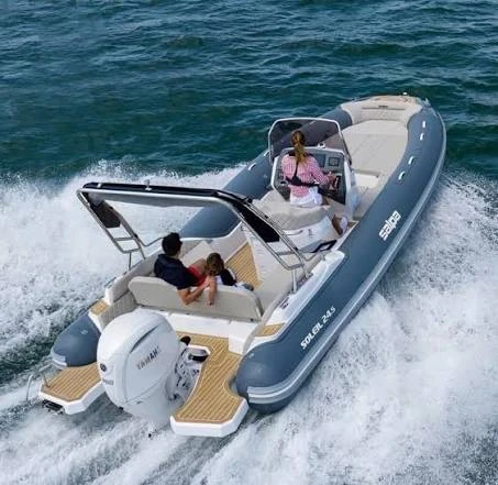 Noleggio Gommone a Trogir – Salpa Soleil 24.5