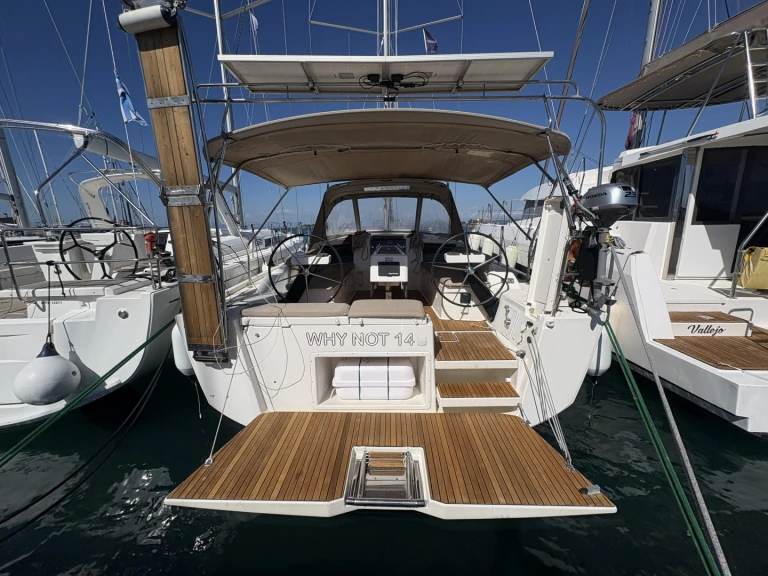 Noleggio barche Lefkáda economico Dufour 390