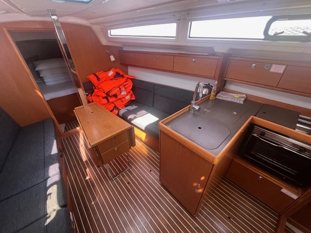 Noleggiare una Bavaria Cruiser 33 a Sukošan