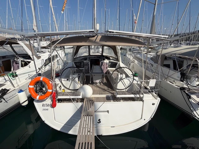 Bénéteau Oceanis 41.1 da affittare a  Sukošan