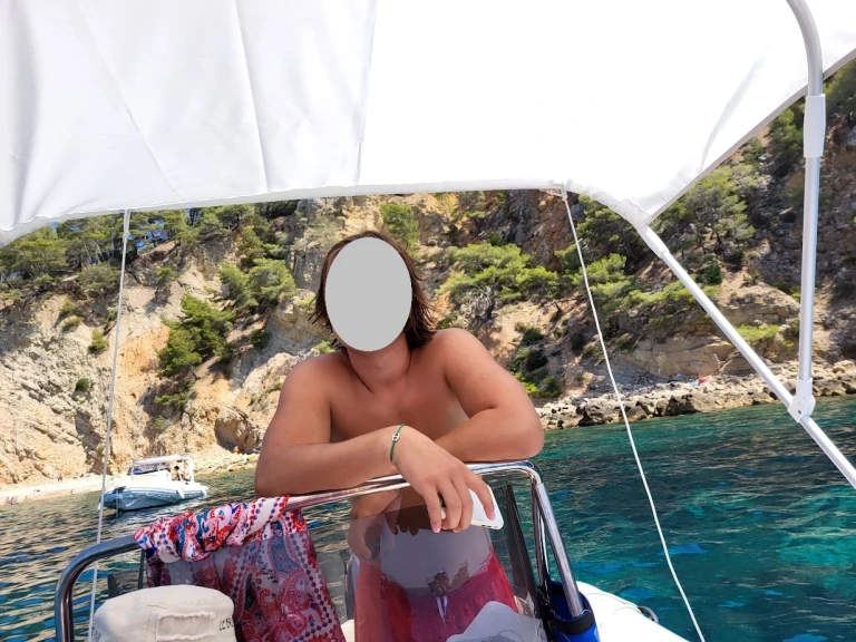 Noleggio Gommone Capelli con patente nautica
