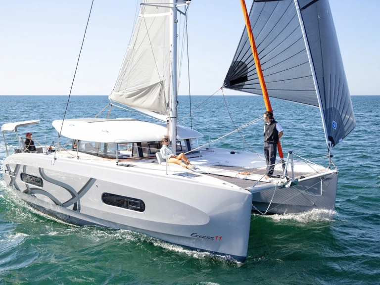 Noleggio Catamarano Bénéteau con patente nautica