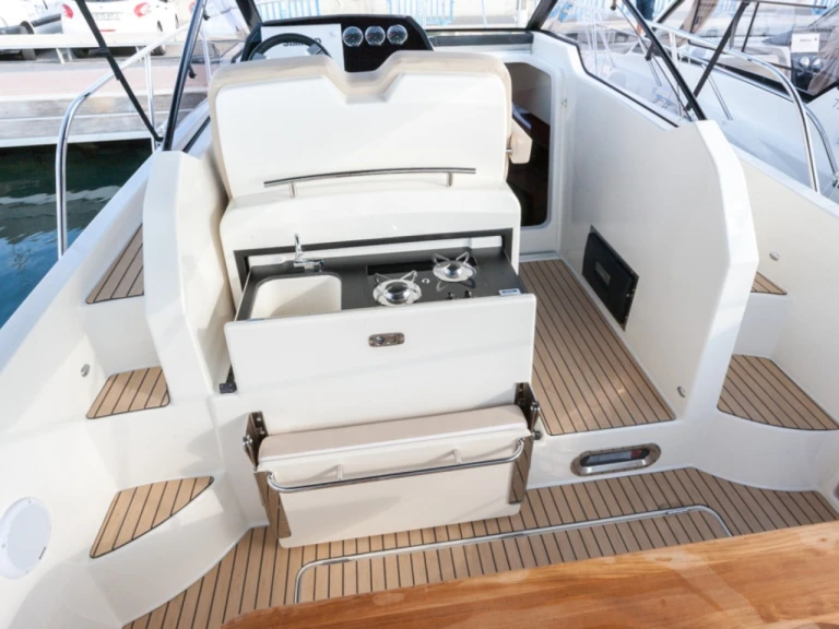 Noleggio a Marsiglia – Quicksilver Activ 875 Sundeck su SamBoat
