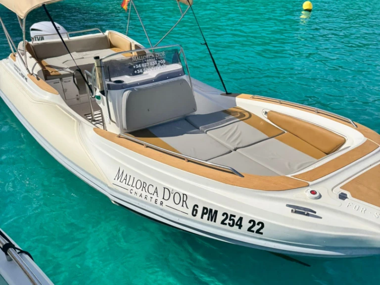 Noleggiare una Zar Zar 75 a Cala d'Or